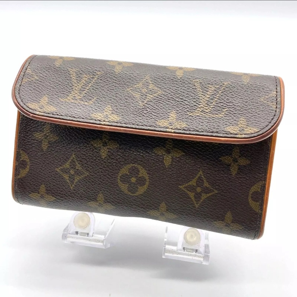 Authentic Louis Vuitton Pochette Florentine